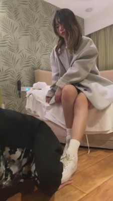 【关关】空军一号羞辱下贱体育奴 bf8527