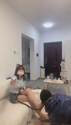 【美彤】姐妹花各种手段治疗发骚公狗 bf10062