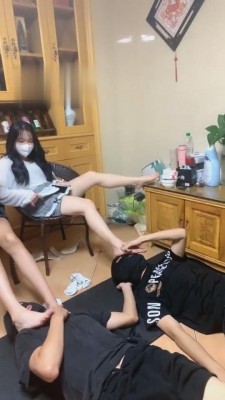 【丞丞】带素人姐妹玩私奴【完整版】 bf1113