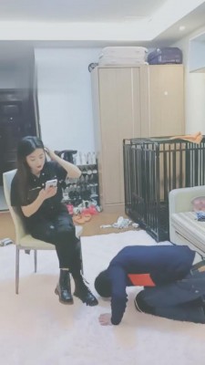 【依然】圈养第二天虐发骚狗 bf2939