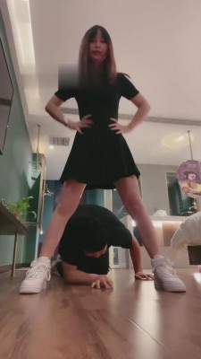 【悦主大大】空军一号肉丝羞辱狗 bf14086