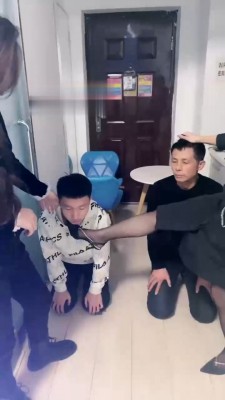 【梦涵大人】姐妹俩玩弄父子狗【双视角版】 bf22055