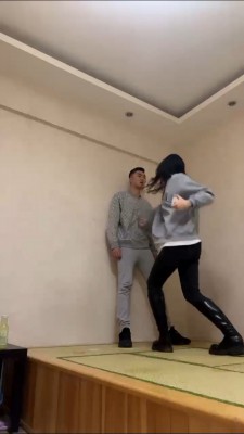 【年华S】素人长靴碾压/头压垃圾桶/踩踏踢打 bf24177