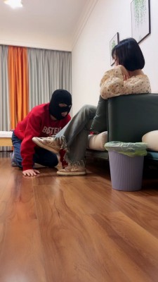 【桃酥】首调-舔超脏鞋底/全体重踩踏/骑马/闻舔袜子 bf26110