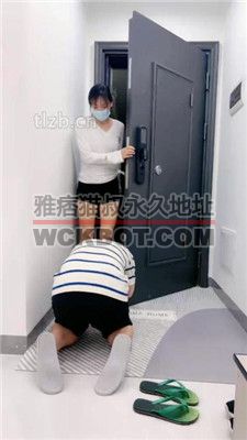 【丹祖宗】圈养狗等主人回家-伺候洗脚/舔裸足/吃脚皮 bf35066