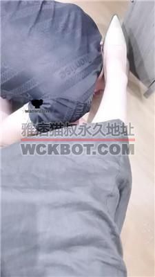 【山西李老师】尖高跟玉足玩虐狗继父 JS240628-17