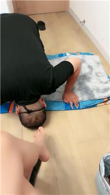 【上海学生主】掐乳/拖鞋裸足踩虐 JS240907-5