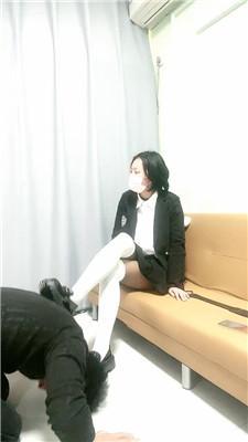 【琪琪殿下】皮鞋过膝白袜玩虐【双视角版】 JS250227-17
